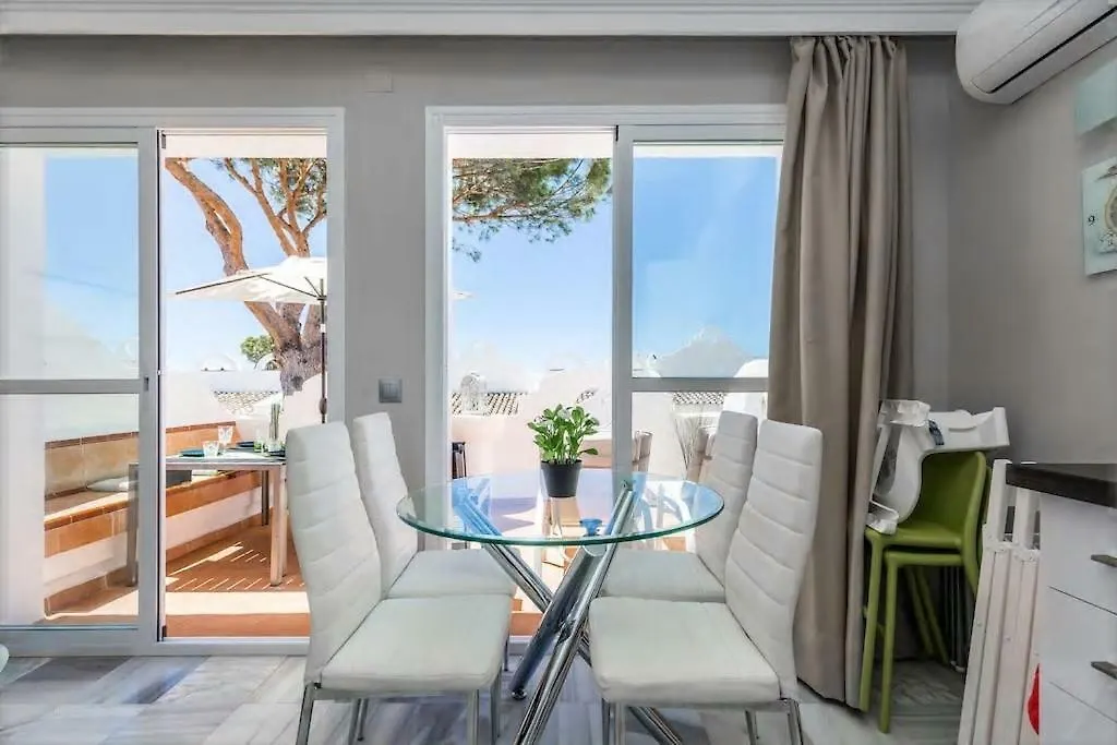 Casa Isdal Apartment Marbella